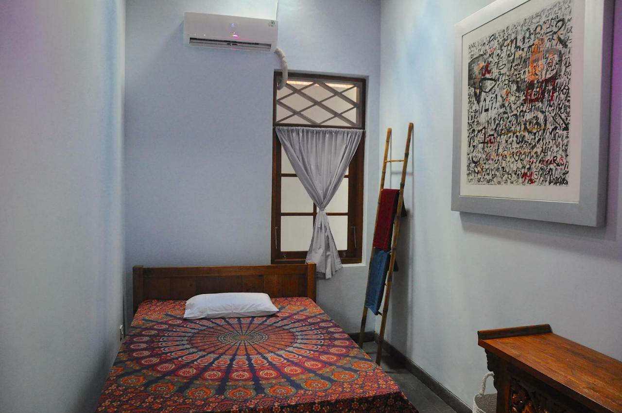 Villa Buddha Malioboro Yogyakarta Kültér fotó